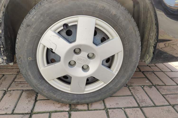 Used BYD F3 2015 Energy-Efficient Model 1.5L Manual Comfort Edition