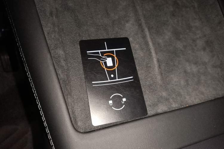 Used Tesla Model 3 2025 Rear-Wheel-Drive Version