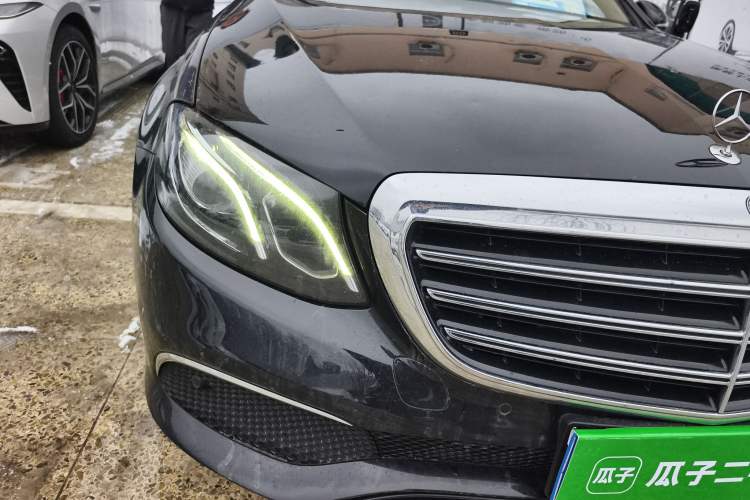Used Mercedes-Benz E-Class 2019 E 260 L
