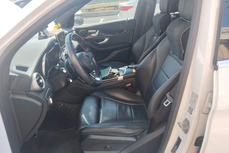 Used Mercedes-Benz GLC 2017 GLC 260 4MATIC Dynamic Edition
