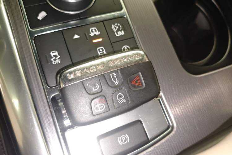 Used Land Rover Range Rover Sport 2017 3.0T Gasoline SE U.S. Specification
