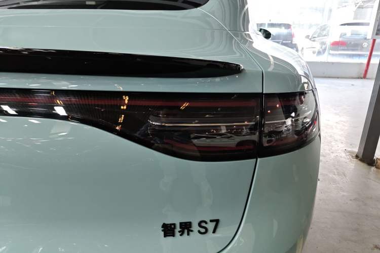 Used Hima Luxeed S7 2026 Model Max+ Right Rear Taillight