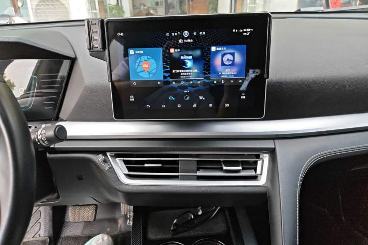 Used BYD Song Pro 2019 1.5T Automatic Luxury Model Audio And AC Panel