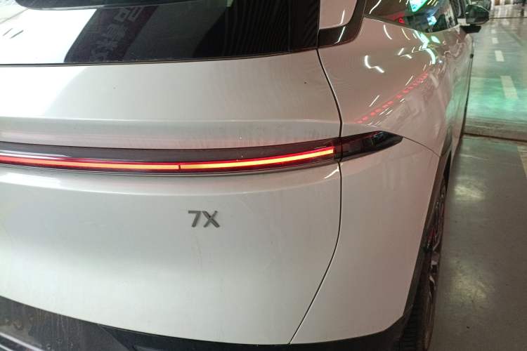 Used Zeekr 7X 2025 75 kWh Rear-Wheel Drive Intelligent Driving Version
