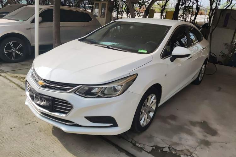 Used Chevrolet Cruze 2017 1.5L Manual Pioneer Edition