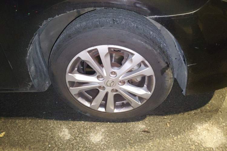 Used Mazda 6 2015 2.0L Automatic Fashion Edition Right Front Wheel Hub