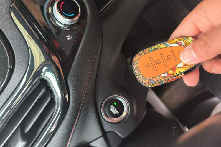 Used Chevrolet Equinox 2021 550T RS Four-Wheel Drive Intelligent Guardian Edition Vehicle Key