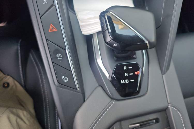 Used Lynk & Co 06 2021 1.5T Shero Pink Special Edition