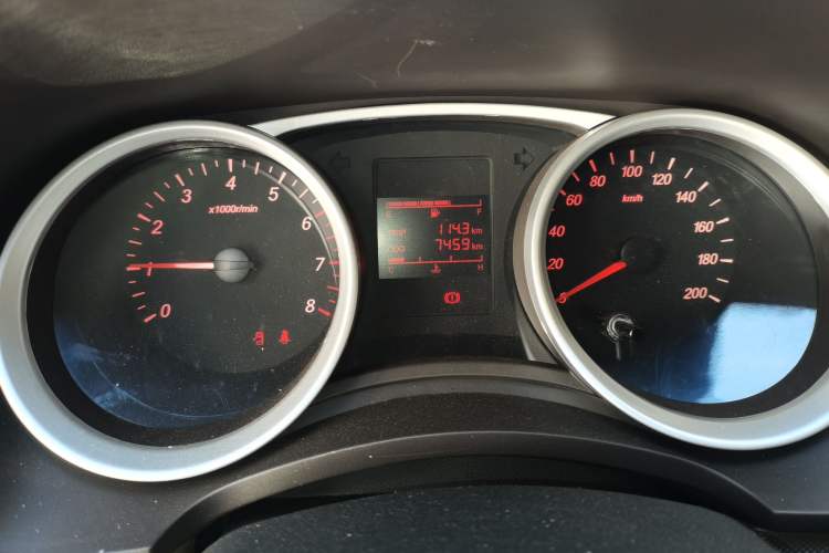 Used Wuling Hongguang 2021 1.5L Revised S Standard Version with Electric Power Steering LAR Odometer Close Up