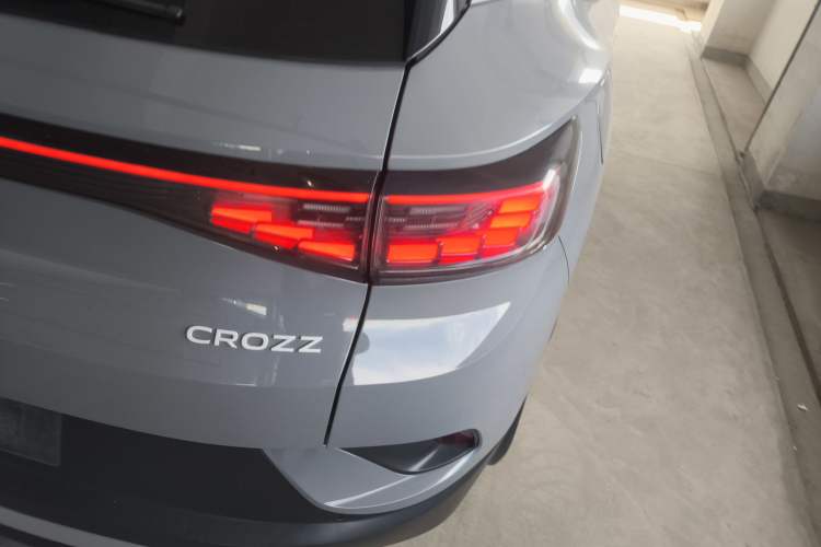 Used Volkswagen ID.4 CROZZ 2021 Long-Range PURE+ Two-Wheel Drive Version
