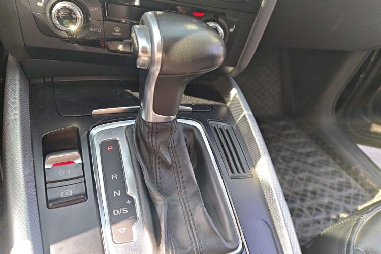 Used Audi Q5 2015 40 TFSI Technology Edition
