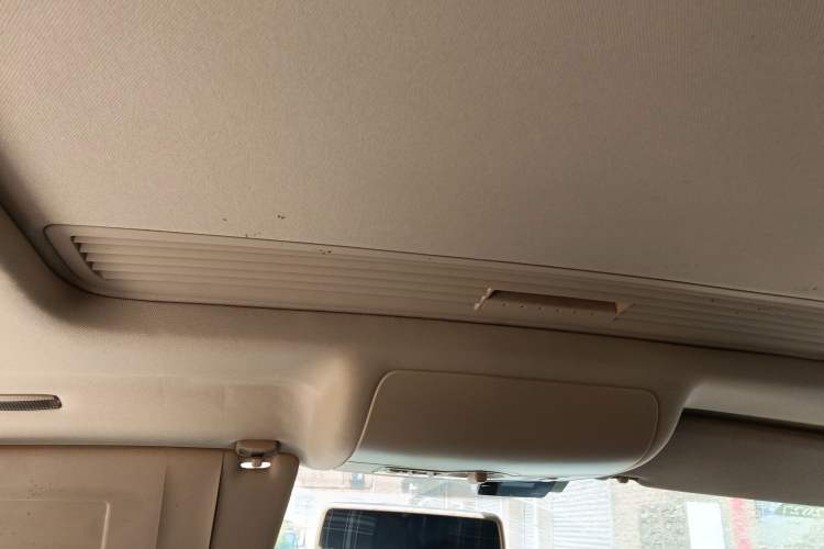 Used Volkswagen Touran 2011 1.4T DSG ZhiZhen Edition 5 Seats Headliner