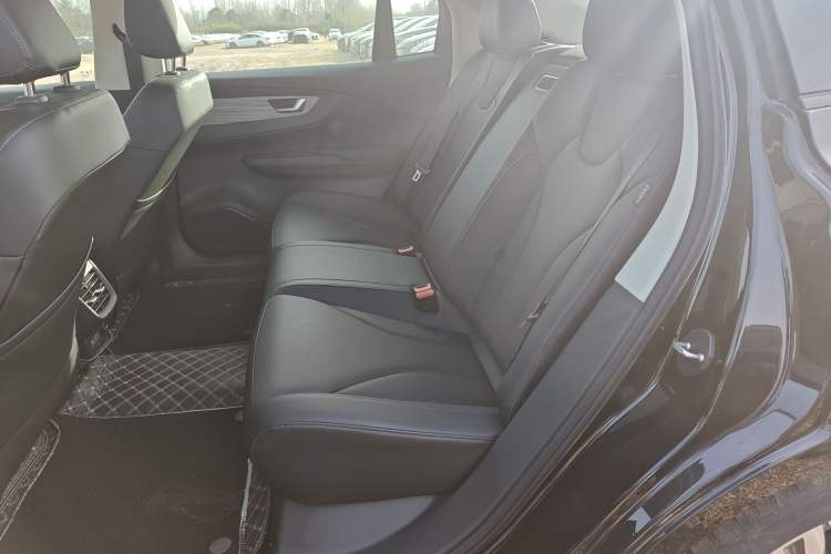 Used Hongqi E-QM5 2024 500km Range Edition
