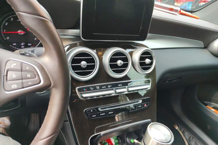 Used Mercedes-Benz GLC 2019 GLC 260 L 4MATIC Dynamic Model