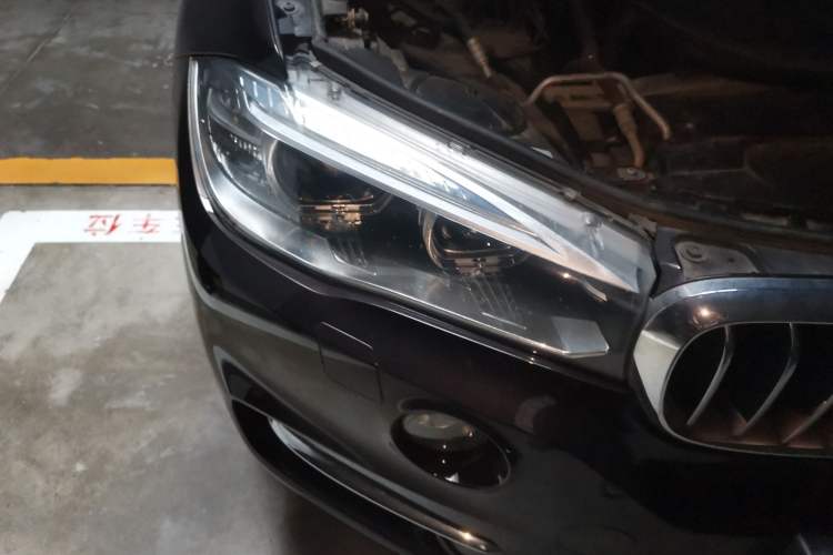 Used BMW X5 2018 xDrive28i
