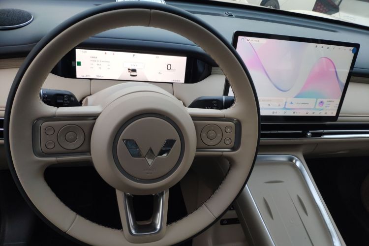 Used Wuling Bingo S 2025 Model 430km Deluxe Edition
