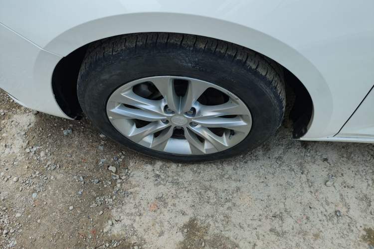 Used Buick Verano 2019 Sedan 20T Dual-Clutch Leading Model