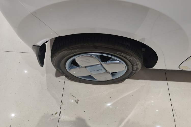 Used Geely Galaxy Panda 2023 Panda Mini 200km Endurance Bear Exterior 5