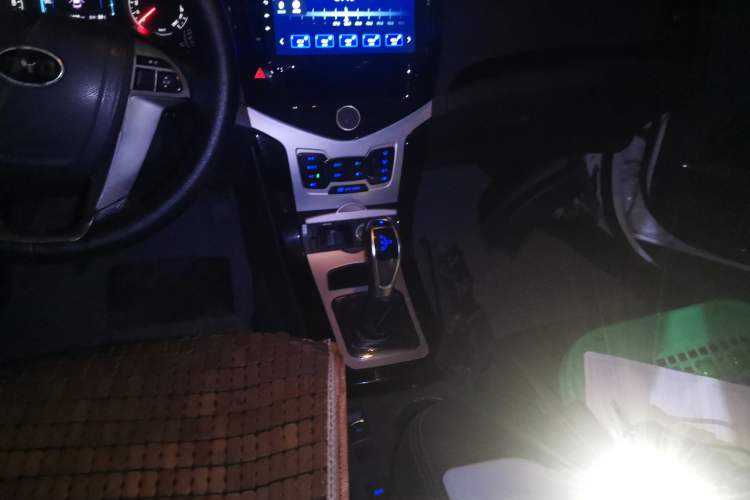 Used BYD e5 2018 450 Smart Connect Enjoyment Version
