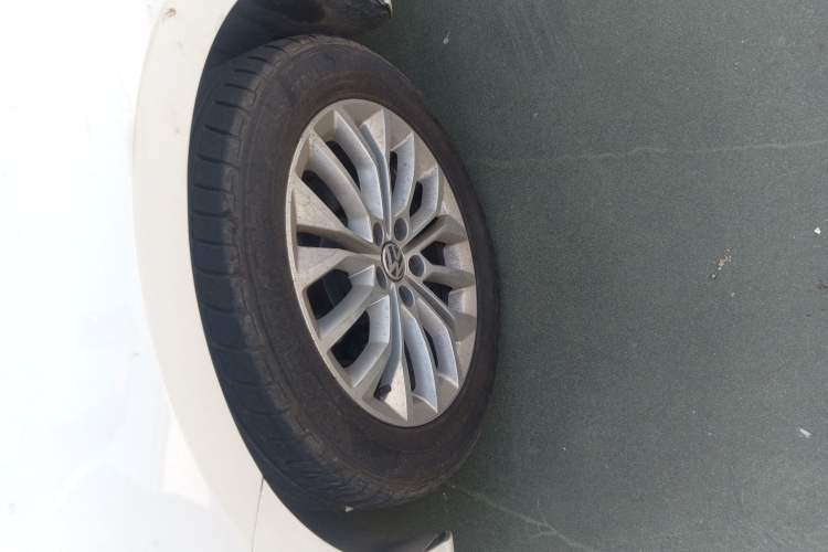 Used Volkswagen Gran Lavida 2013 1.6L Automatic Luxury Model
