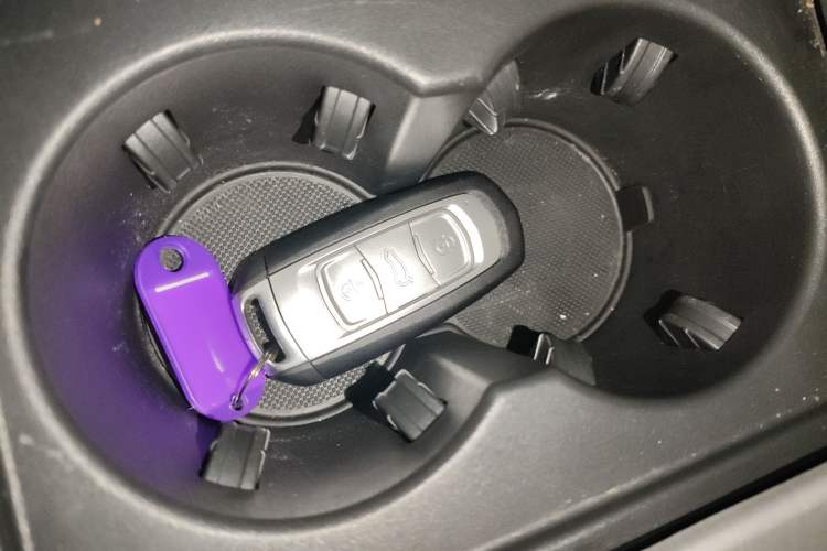 Used Geely Auto Emgrand X7 Sport 2016 1.8TD Automatic Smart Model Interior 1