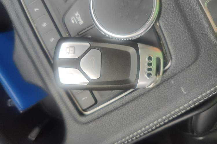 Used Audi A4L 2017 40 TFSI Ambition Edition