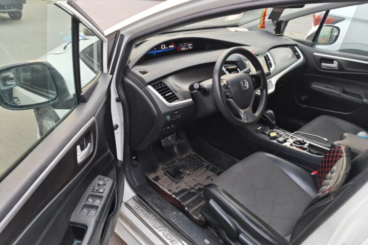 Used Honda Jade 2014 1.8L Automatic Comfort Elite Version 5 Seats Driver Seat