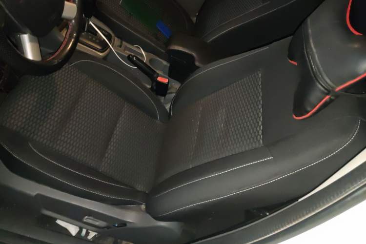 Used Ford Focus 2013 Hatchback Classic 1.8L Automatic Base Model