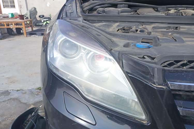 Used Mercedes-Benz R-Class 2014 R 320 4MATIC Luxury Model