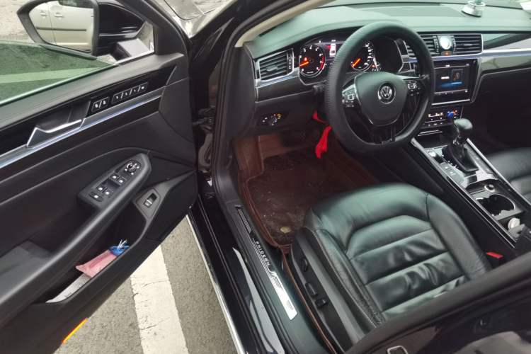 Used Volkswagen Phideon 2018 Revised Version 380TSI Two-Wheel Drive Business Edition