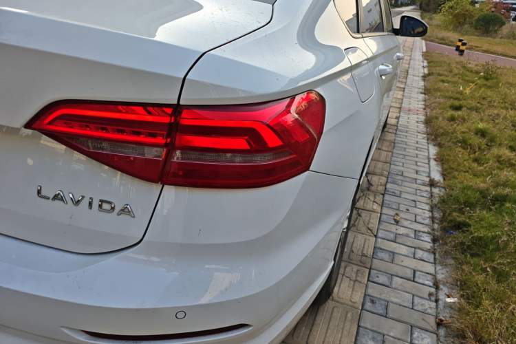 Used Volkswagen Lavida 2021 1.5L Automatic Fashion Edition
