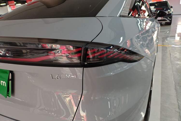 Used Geely Galaxy L6 2025 EM-i 140km Starship Edition