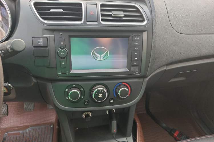 Used HYOSOW S2 2014 1.5L Manual Comfort Version China IV Emission Standard
