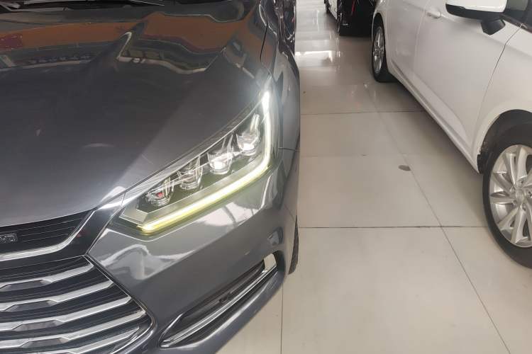 Used BYD Song 2019 1.5TI Automatic Smart Connect Luxurious Edition