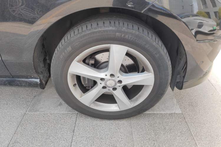 Used Mercedes-Benz M-Class 2014 ML 400 4MATIC Dynamic Model