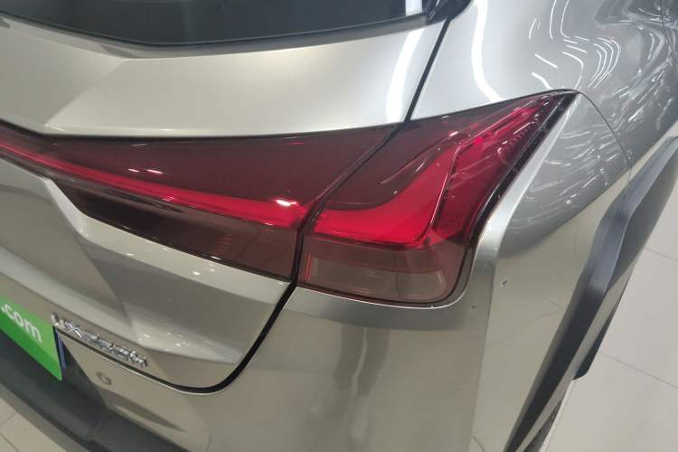 Used Lexus UX 2020 260h Explore & Adventure Edition
