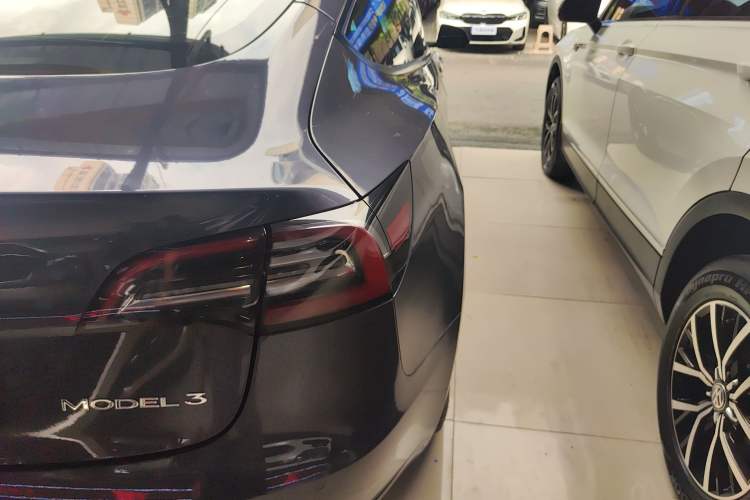 Used Tesla Model 3 2021 Revised Version Standard Range Rear-Wheel Drive Upgraded Edition 3D1 Right Rear Taillight