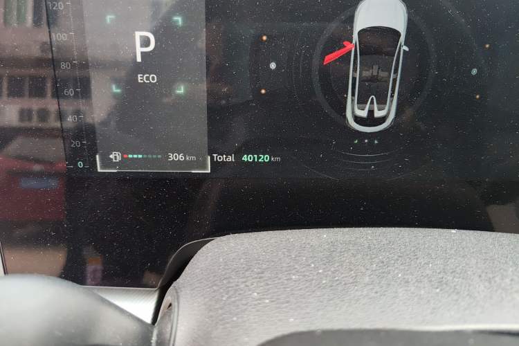 Used CHANGAN UNI-T 2023 Second-Generation 1.5T Prestige Model Odometer Close Up