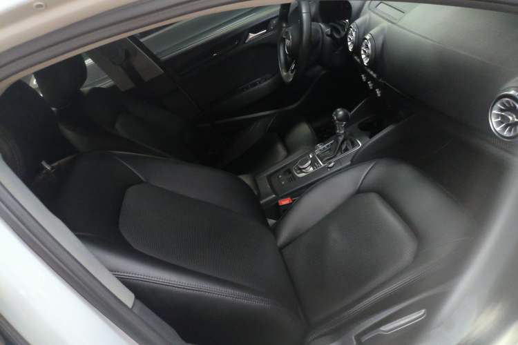 Used Audi A3 2018 30th Anniversary Edition Limousine 35 TFSI Ambition Model
