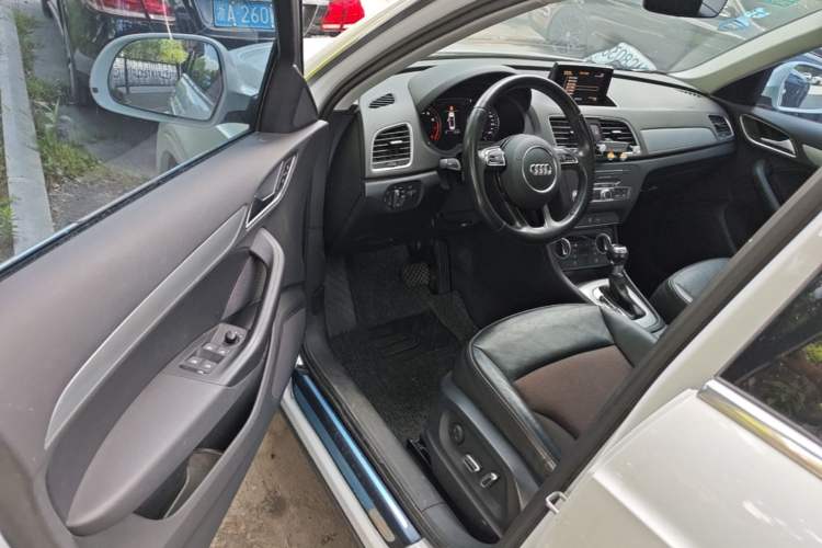 Used Audi Q3 2017 35 TFSI Fashion Model