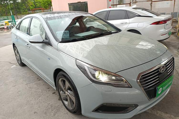 Used Hyundai Sonata 2016 2.0L Hybrid HL Luxury Version
