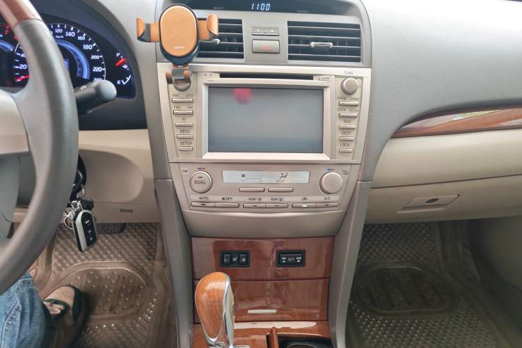 Used Toyota Camry 2013 200G Classic Luxury Edition Audio And AC Panel