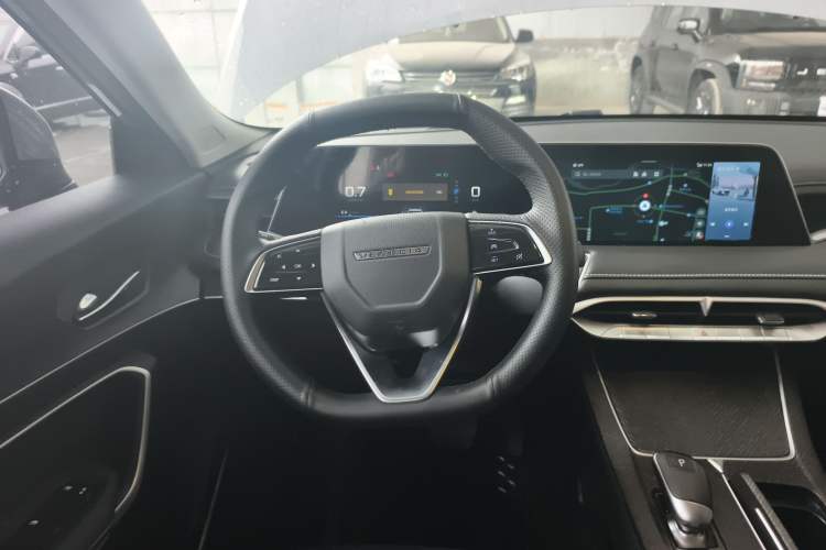 Used Venucia V 2021 260T Idol Edition