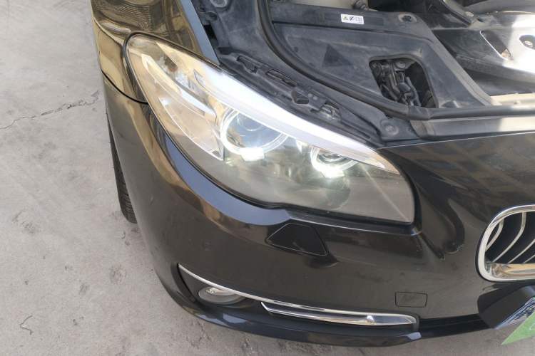 Used BMW 5 Series 2014 525Li Luxury Design Package
