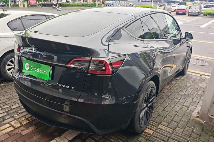 Used Tesla Model Y 2024 Rear-Wheel-Drive Version
