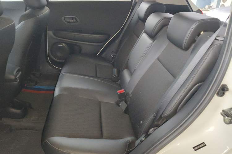Used Honda Vezel 2020 1.5L CVT Pioneer Edition Left Rear Seat