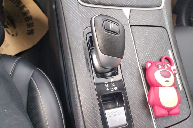 Used Venucia V 2021 260T Idol Edition