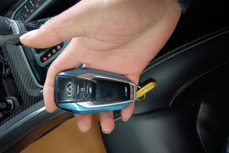 Used SAIC MAXUS D90 2017 2.0T Automatic All-Wheel Drive Sirius