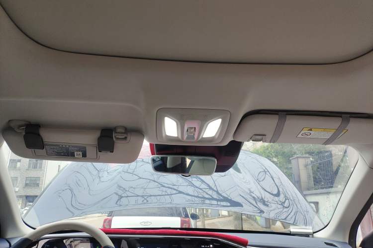 Used Dongfeng Aeolus Huge 2022 Mach Dual-Motor 1.5T MHD Dare-to-Dream Edition Headliner