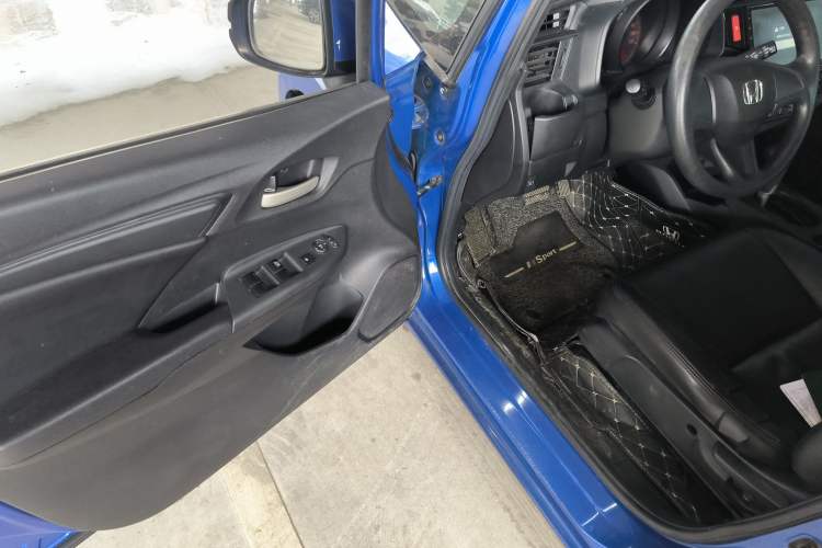 Used Honda Fit 2014 1.5L LX CVT Comfort Model
